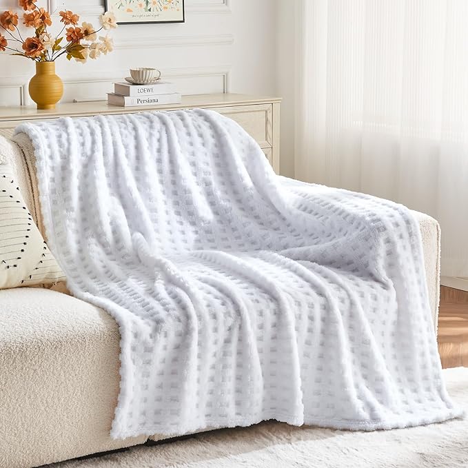 NEWCOSPLAY Super Soft Twin Blanket White Premium Silky Flannel Fleece 3D Waffle Checkered Lightweight Bed Blanket All Season Use (White, Twin(60"x80"))