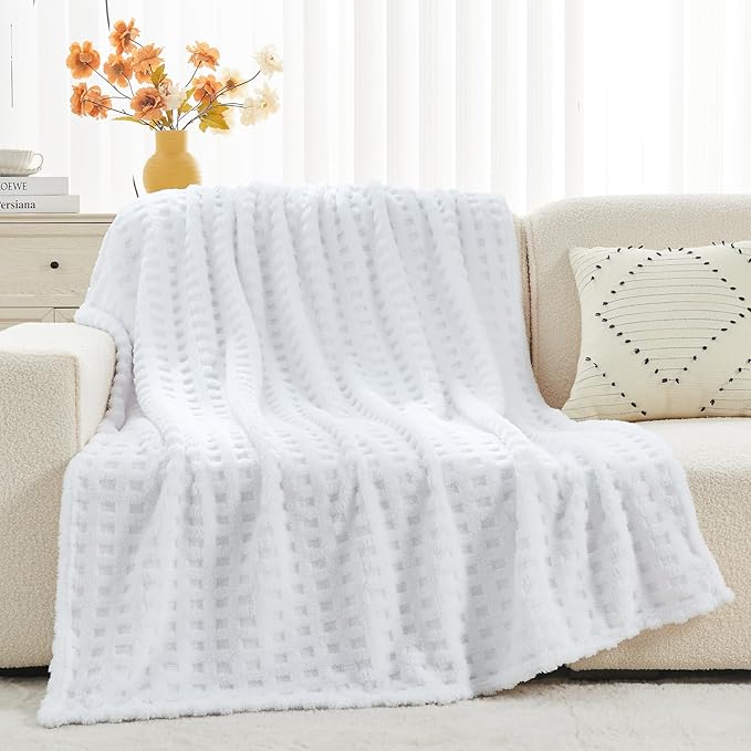 NEWCOSPLAY Super Soft Twin Blanket White Premium Silky Flannel Fleece 3D Waffle Checkered Lightweight Bed Blanket All Season Use (White, Twin(60"x80"))