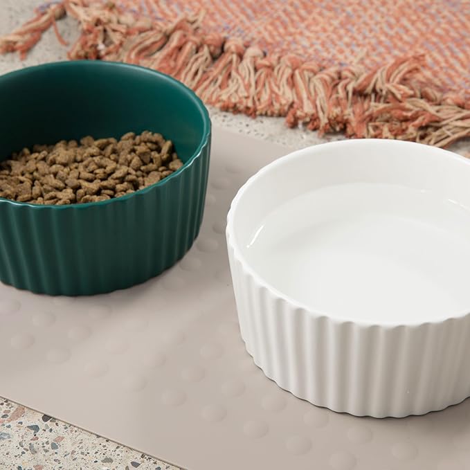 Waggo Ripple Ceramic Dog Bowl for Medium and Large Breeds - Modern with Matte Finish, Heavyweight Durable Pet Food and Water Dish Crock, Dishwasher Safe (Small, White)