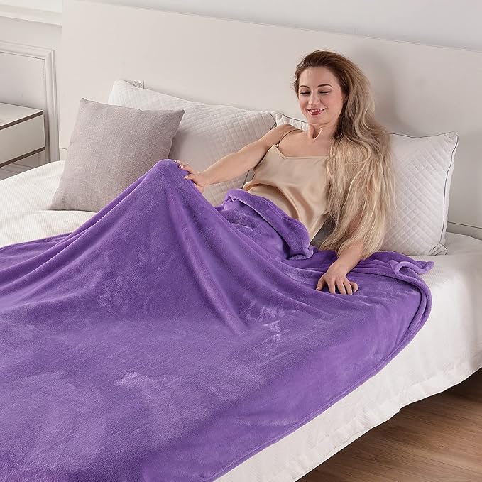 SOCHOW Flannel Fleece Blanket Queen Size, All Season Lightweight Super Soft Cozy Blanket for Bed or Couch, Purple, 90x90 inches