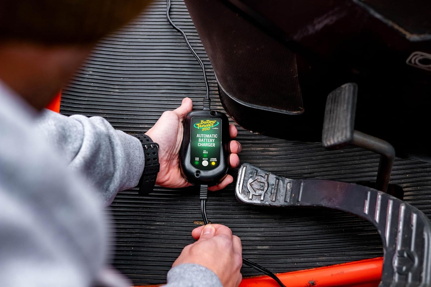 Battery Tender 800 is a SuperSmart Battery Charger that will Constantly Monitor, Charge, and Maintain your Battery. It's Encapsulated and Protected from Moisture by an Electrical Insulation