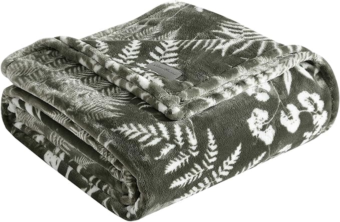 Eddie Bauer - Twin Blanket, Ultra Plush Bedding, Lightweight Home Decor for All Seasons (Fern Garden Green, Twin)
