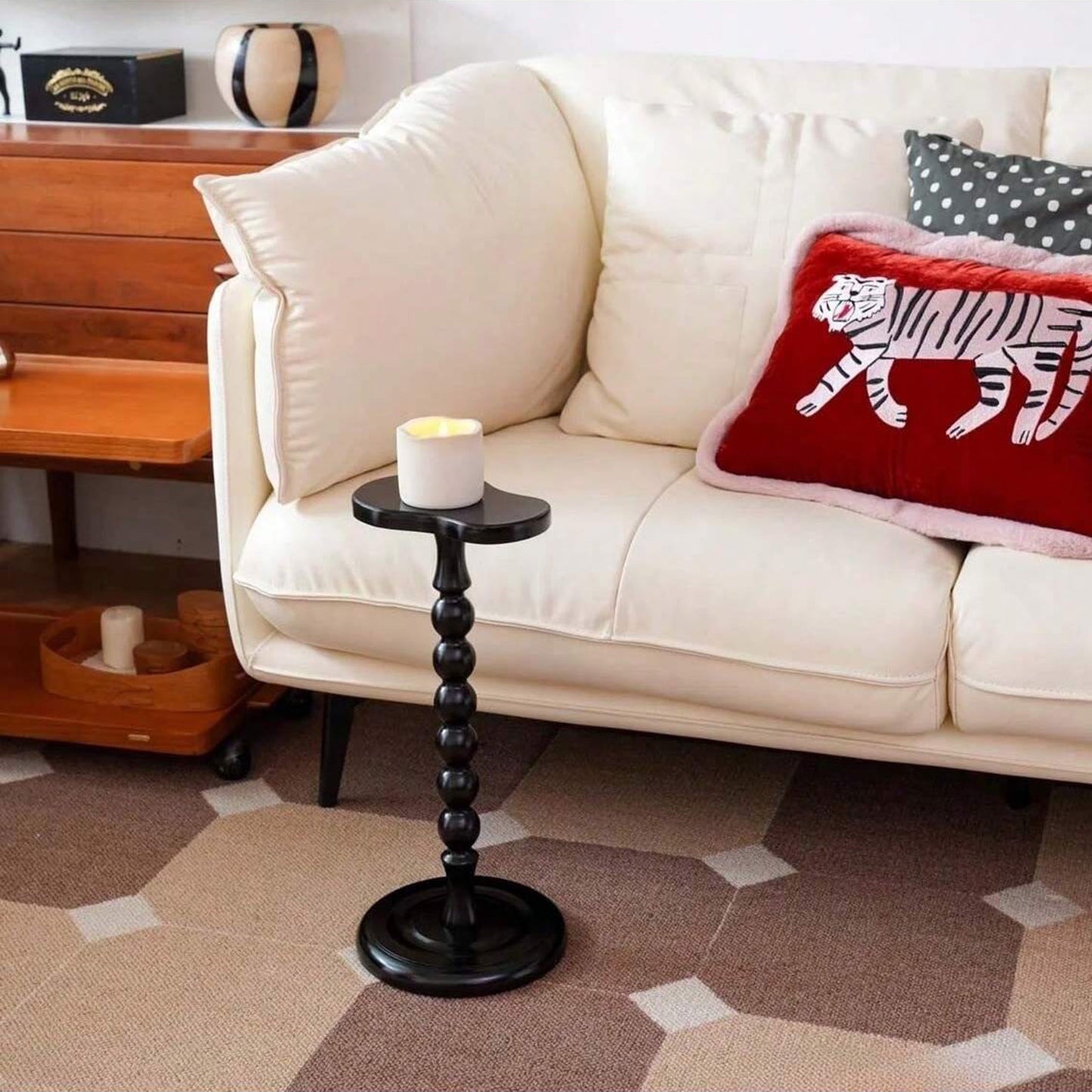 Modern Minimalist Solid Wood Side Table – Unique Shape, Ideal for Sofa or Bedside Use – Movable, Cozy Coffee Corner Table, Perfect for Home Decor and Daily Use.